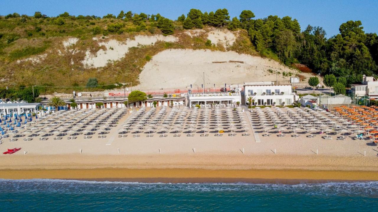 Marino1958 Rta Hotel Numana Exterior photo